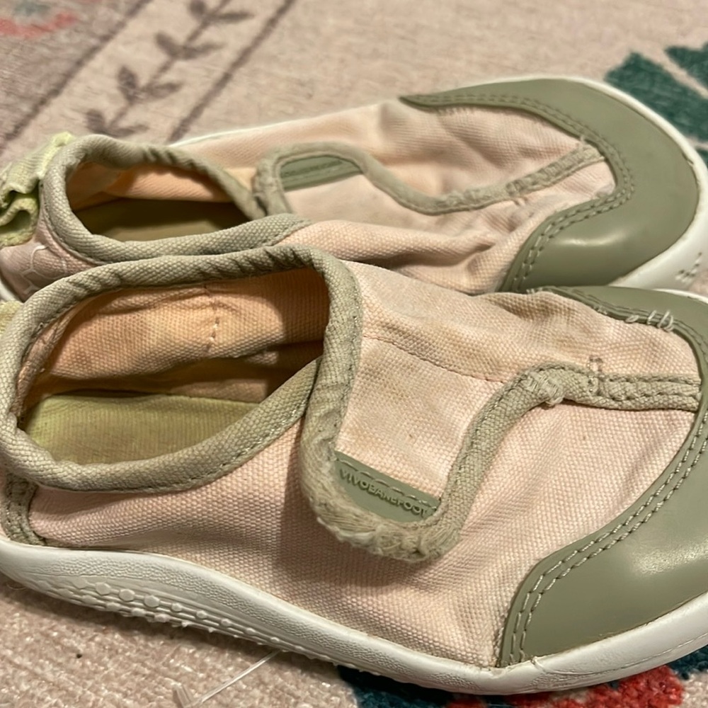 Vivobarefoot Toddler Sneakers (Size 7)